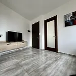 Steps From Three Cities 2br * Il-Wileg