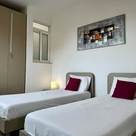 Steps From Three Cities 2br * Il-Wileg