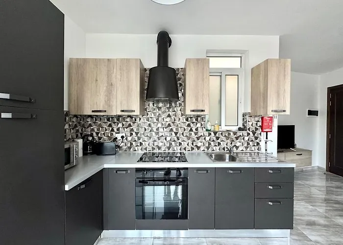 Steps From Three Cities 2br Il-Wileg