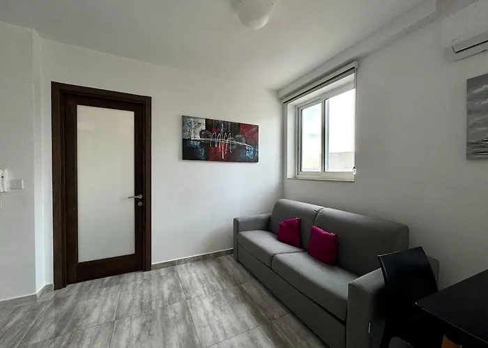 Steps From Three Cities 2br Il-Wileg